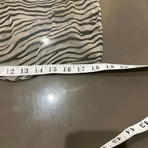 3 scarf bundle - Picture 5 of 14